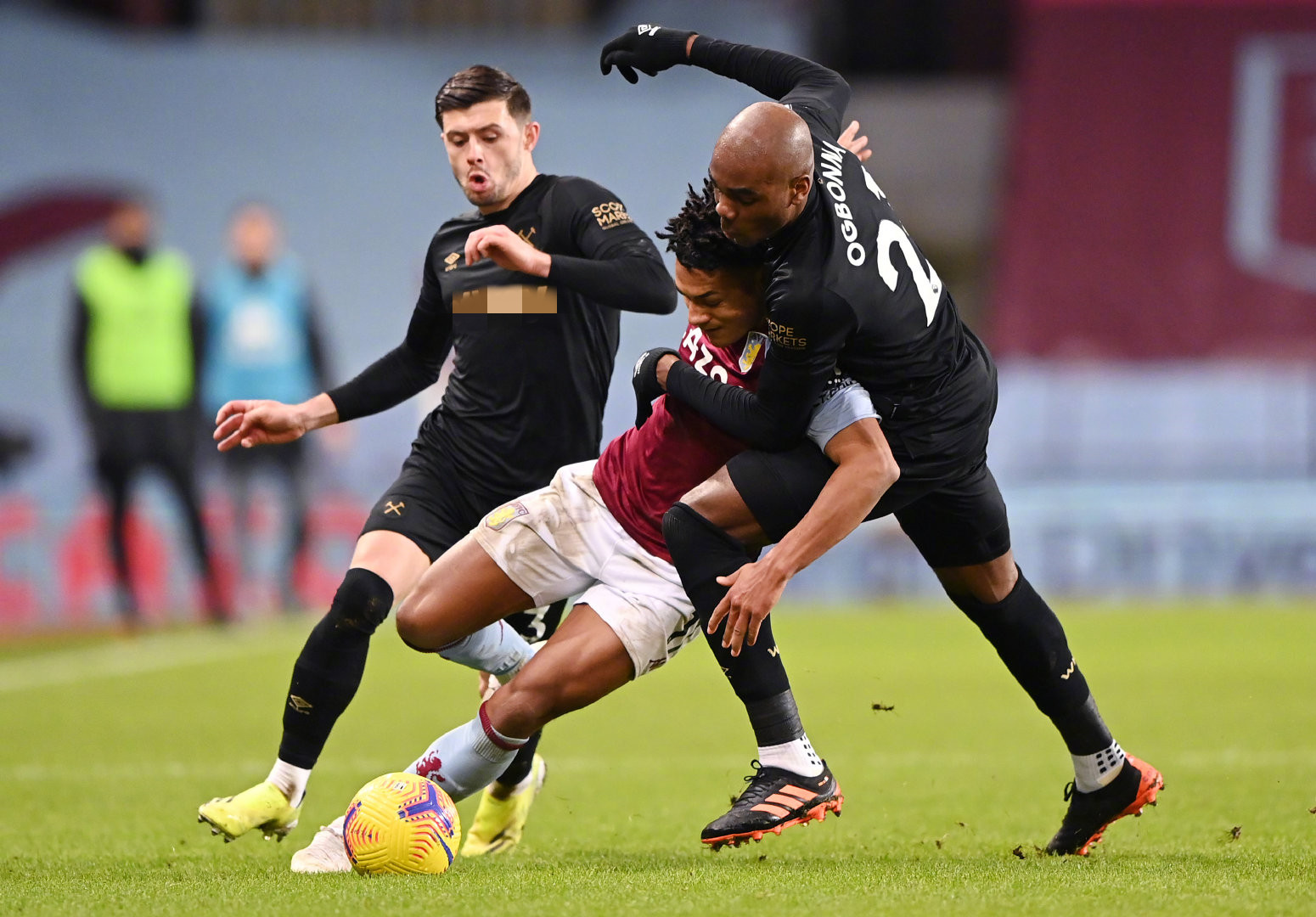 场上夺得荣 场上夺得荣